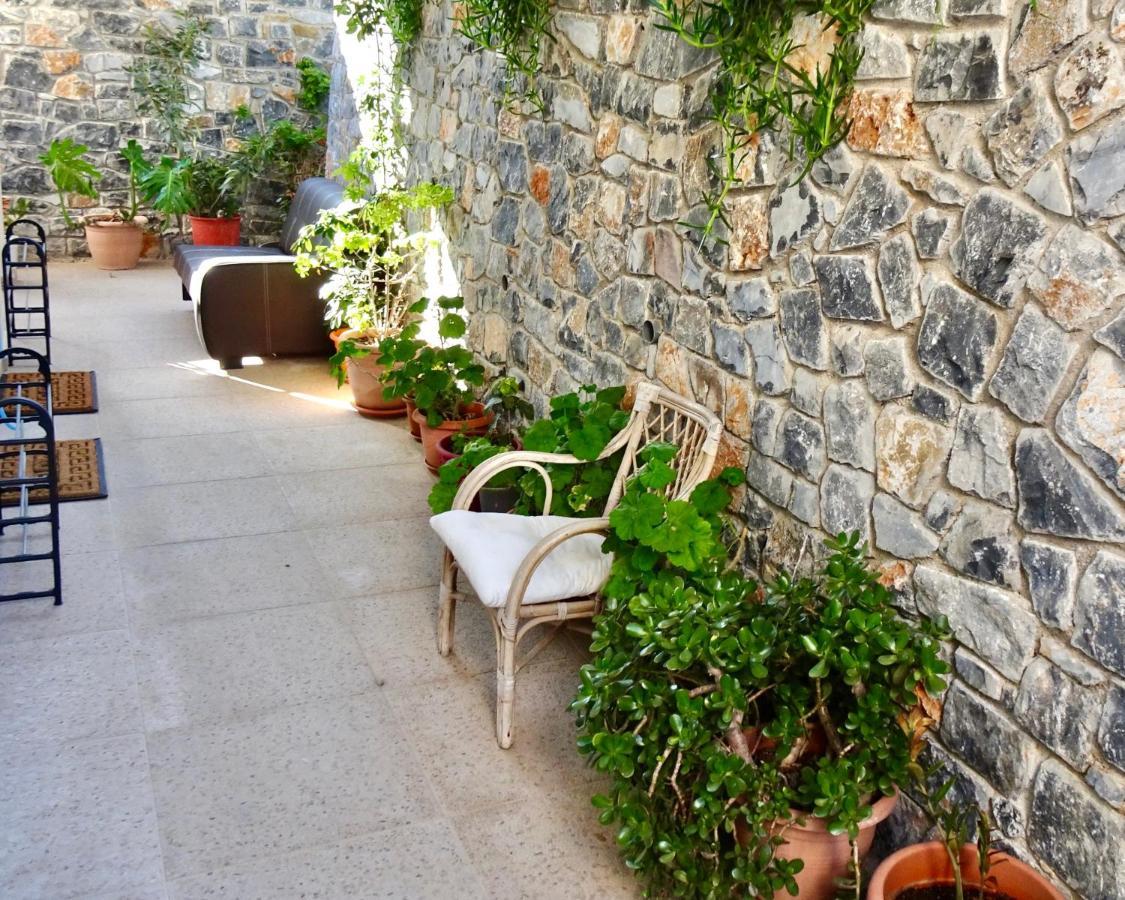 Faros Apartment Сфакиа Екстериор снимка