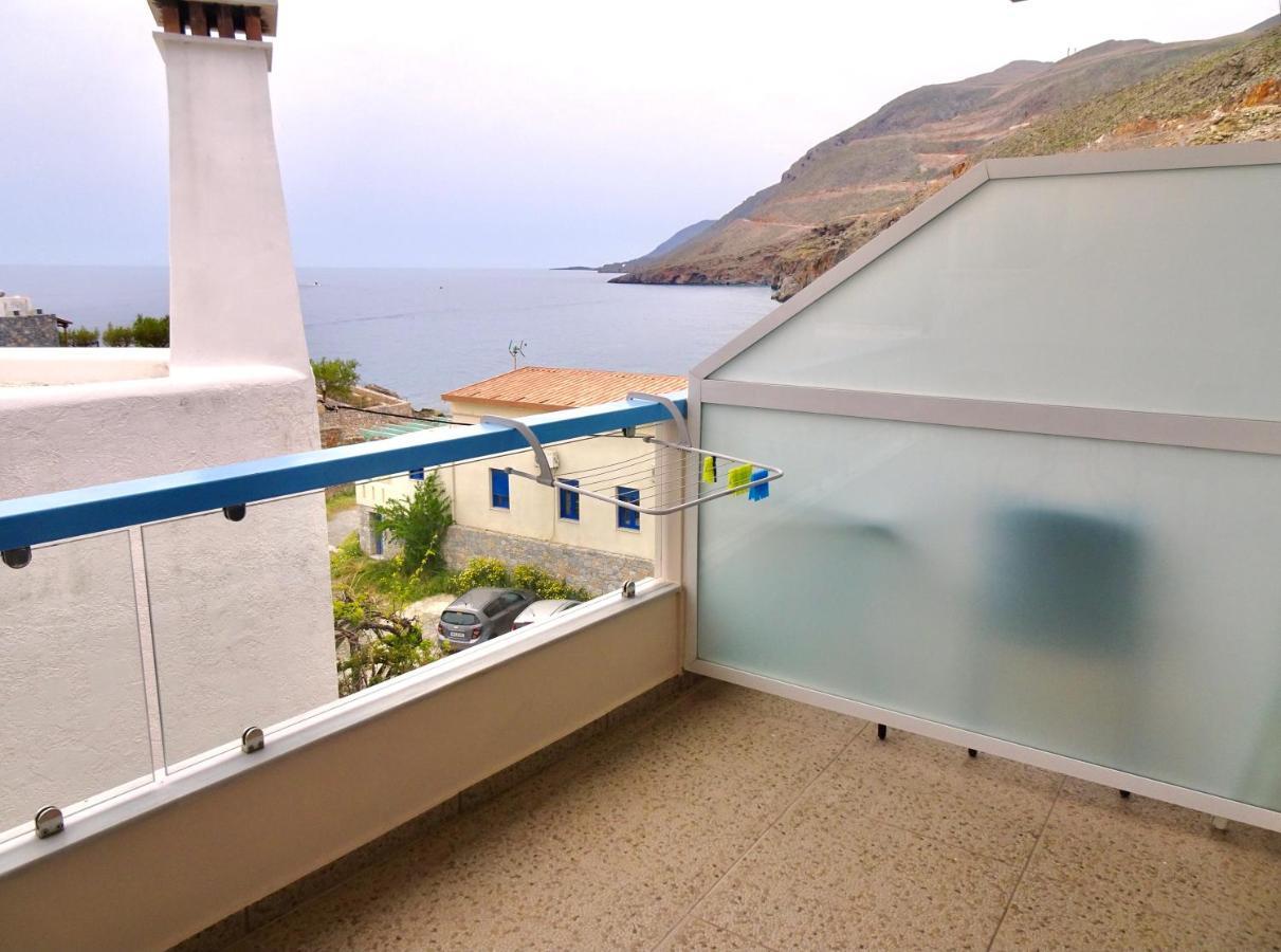 Faros Apartment Сфакиа Екстериор снимка