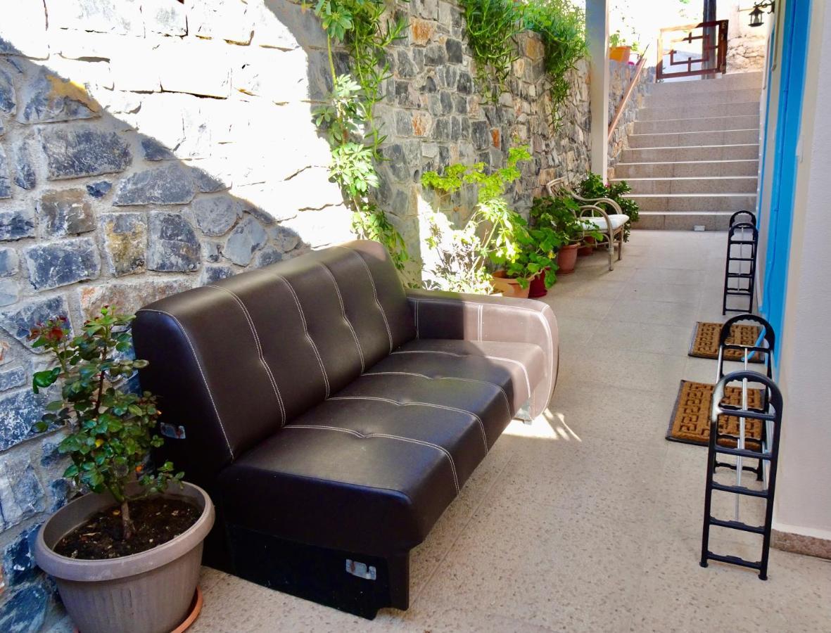 Faros Apartment Сфакиа Екстериор снимка